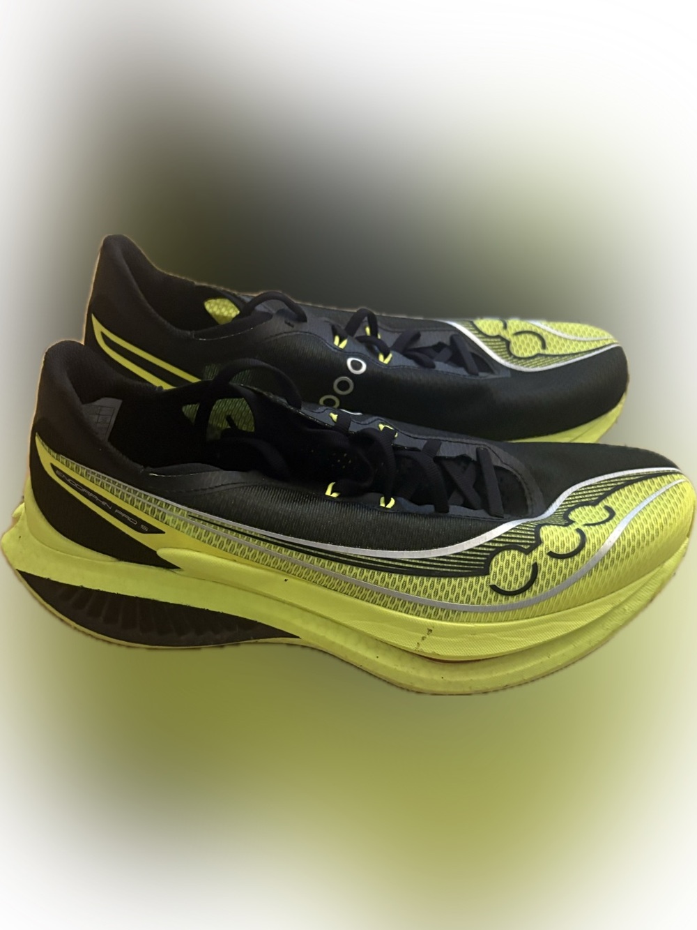 Saucony Endorphin Pro 5 - Men’s Size 11 (Under 30 Miles)